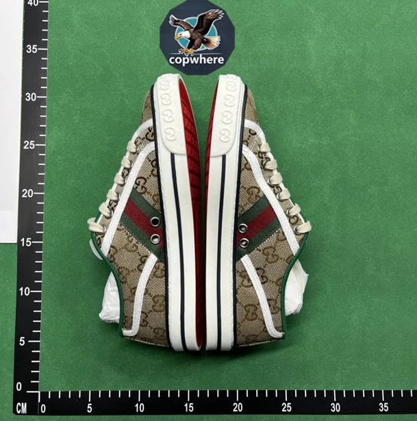 Gucci Tennis 1977 Canvas Low Top Sneakers Beige and Green